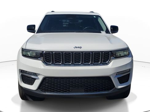 Used 2022 Jeep Grand Cherokee Limited AWD/4WD image 3