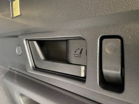 New 2026 Subaru Outback Limited AWD/4WD image 9