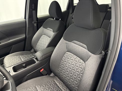 New 2026 Nissan Kicks SV image 8