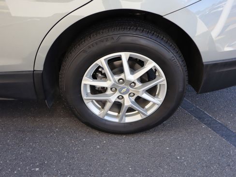 Used 2023 Chevrolet Equinox LT w/ Driver Convenience Package image 39