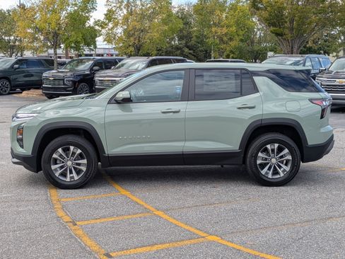 New 2026 Chevrolet Equinox LT w/ Safety and Technology Package FWD image 7