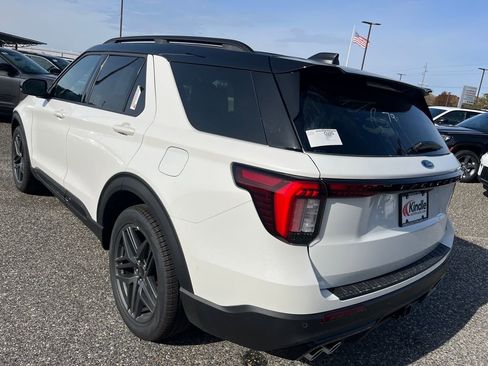 New 2026 Ford Explorer ST image 29