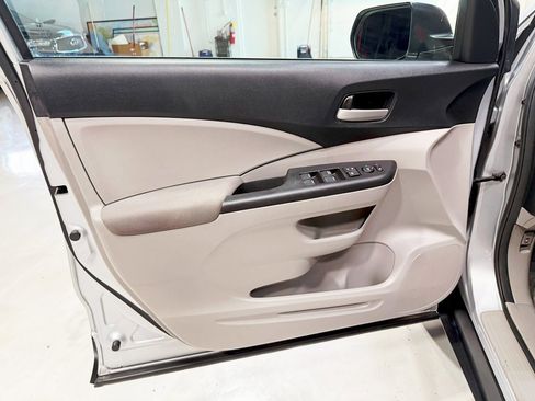 Used 2014 Honda CR-V LX image 23