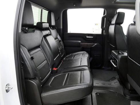 Used 2023 GMC Sierra 3500 Denali w/ Denali Ultimate Package AWD/4WD image 19