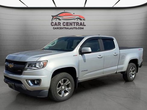 Used 2017 Chevrolet Colorado Z71 image 2