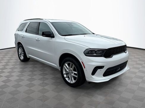 Used 2025 Dodge Durango GT image 4