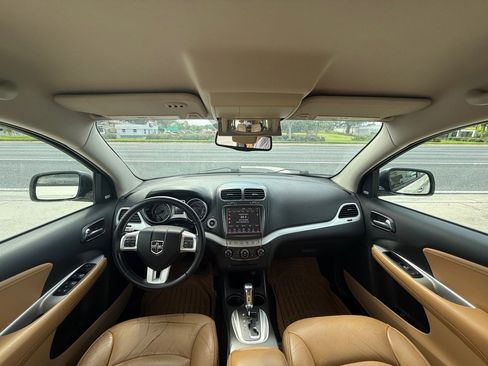 Used 2012 Dodge Journey Crew w/ Flexible Seating Group image 6