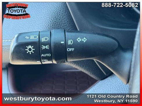 Used 2019 Toyota RAV4 Limited AWD/4WD image 26
