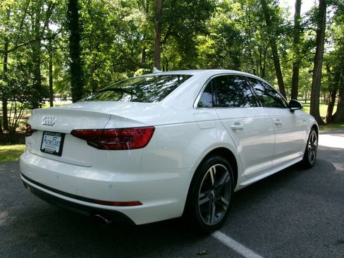 Used 2017 Audi A4 2.0T Premium Plus w/ Premium Plus Package FWD image 5