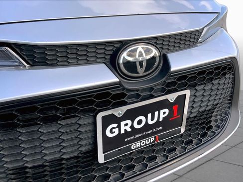 Used 2022 Toyota Corolla LE FWD image 29