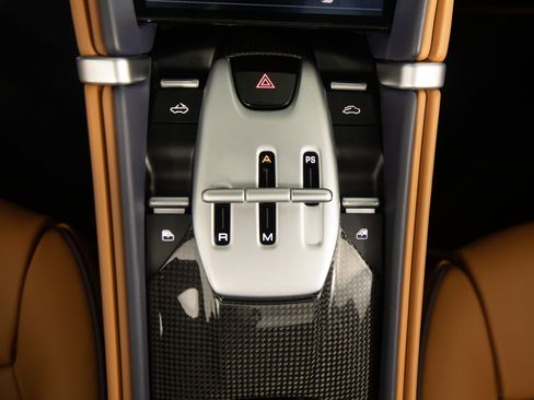 Certified 2025 Ferrari Roma Spider RWD image 28