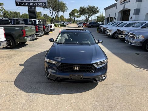 Used 2023 Honda Accord Touring image 38