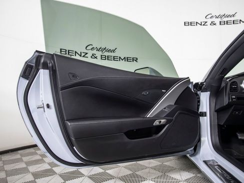 Used 2019 Chevrolet Corvette Stingray image 17