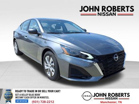 Certified 2025 Nissan Altima 2.5 S image 3