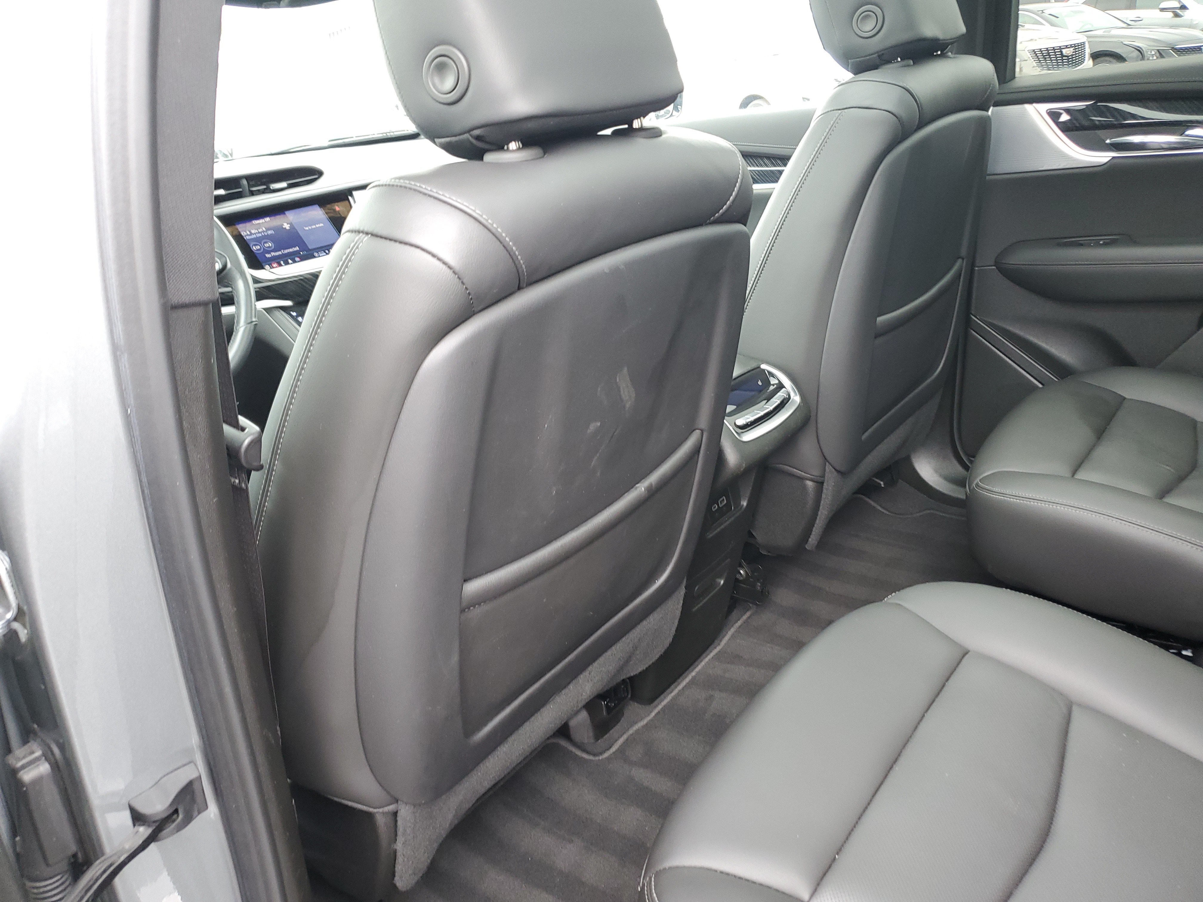Used 2025 Cadillac XT6 Premium Luxury AWD/4WD image 12