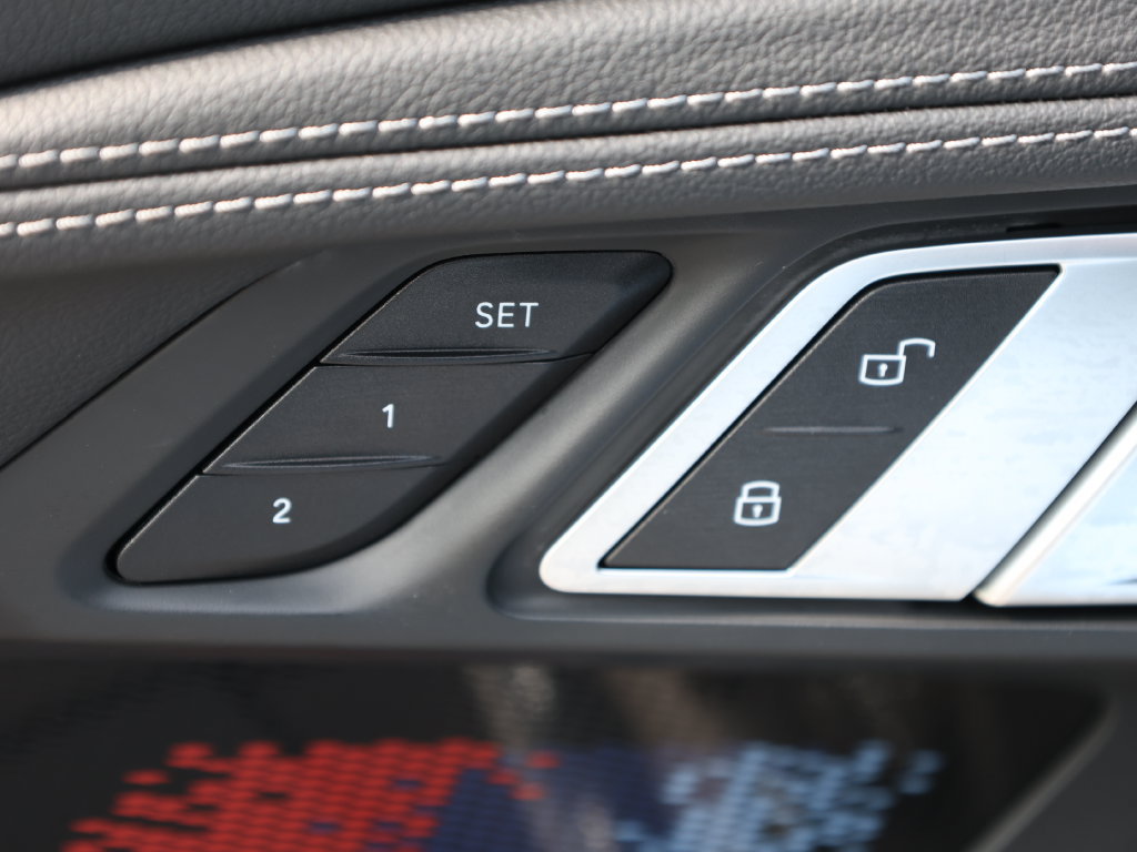 Used 2023 BMW M2 w/ Lighting Package RWD image 13