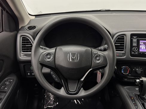 Used 2018 Honda HR-V LX image 23