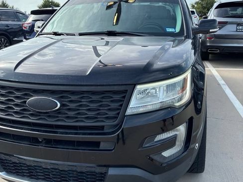 Used 2016 Ford Explorer Platinum AWD/4WD image 2