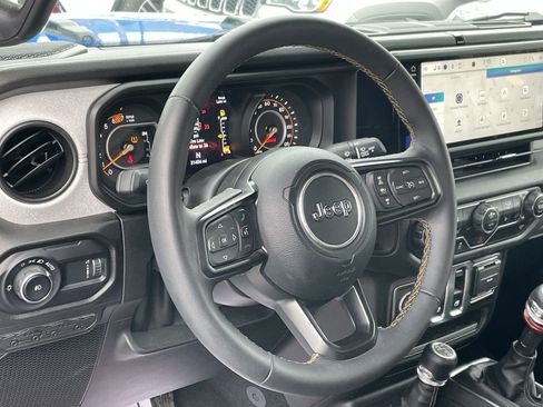 Used 2024 Jeep Wrangler Sport S image 14