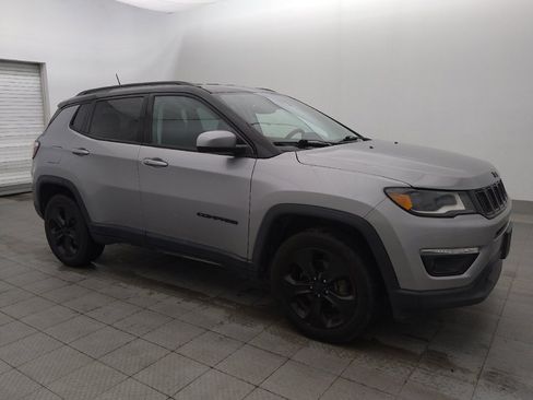 Used 2018 Jeep Compass Latitude w/ Popular Equipment Group AWD/4WD image 11
