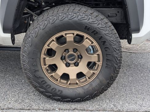 Used 2024 Toyota Tacoma 4x4 Double Cab Hybrid image 11