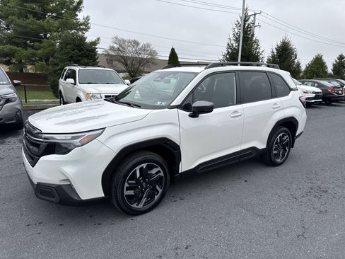 Certified 2025 Subaru Forester Limited image 26