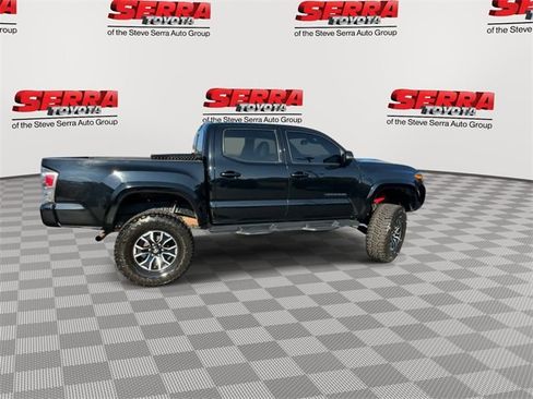 Used 2022 Toyota Tacoma TRD Sport w/ TRD Premium Sport Package image 10
