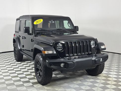 Used 2021 Jeep Wrangler Unlimited Sport AWD/4WD image 3