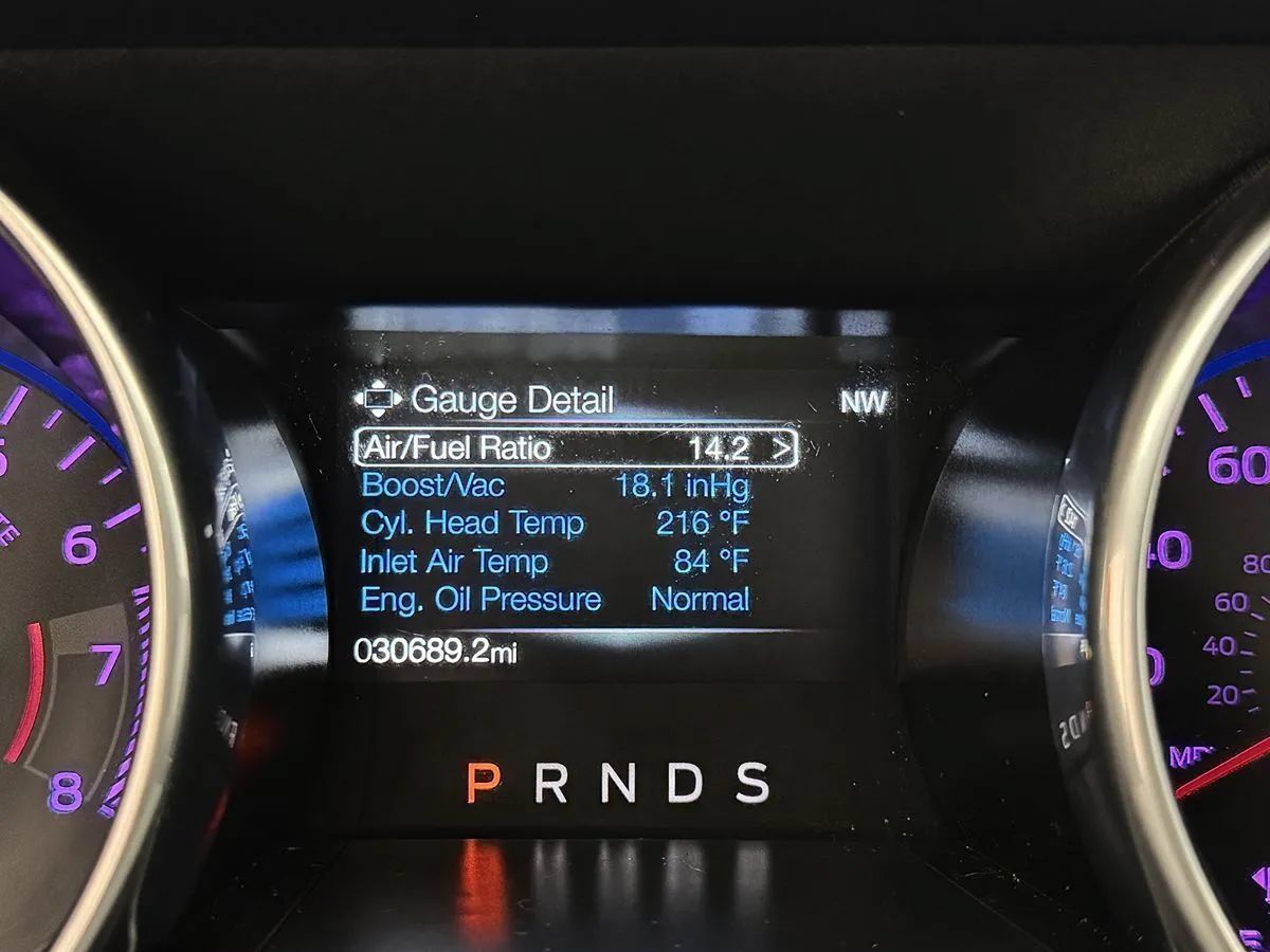 Used 2020 Ford Mustang Premium RWD image 19