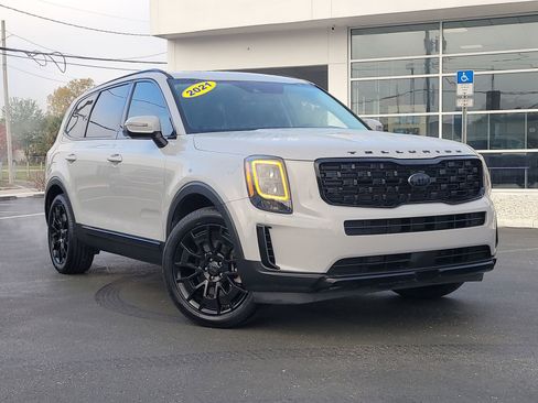 Used 2021 Kia Telluride EX w/ EX Premium Package image 2