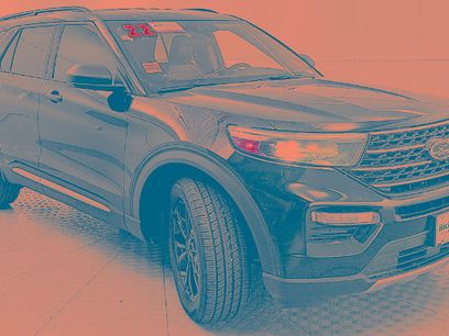 Certified 2022 Ford Explorer XLT w/ Equipment Group 202A