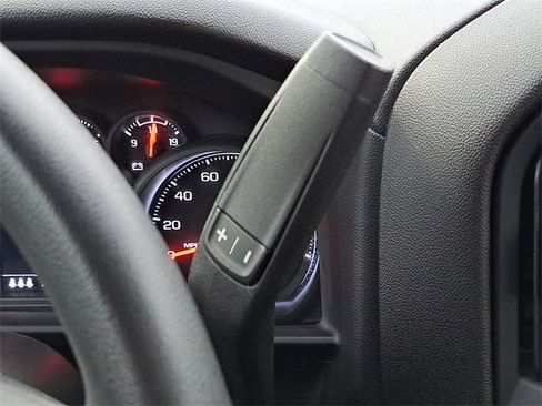 Used 2024 Chevrolet Silverado 1500 Custom image 19