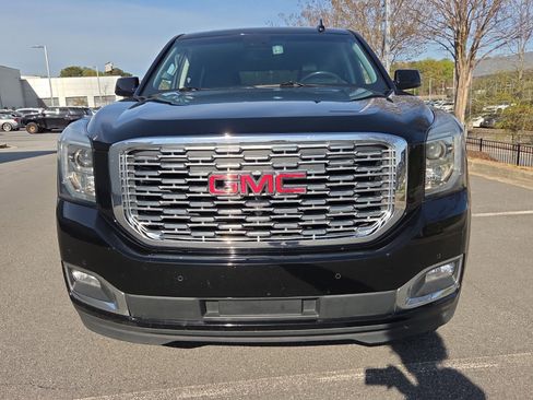 Used 2019 GMC Yukon Denali w/ Denali Ultimate Package AWD/4WD image 2