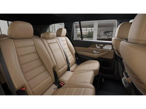 New 2026 Mercedes-Benz GLS 450 4MATIC image 5