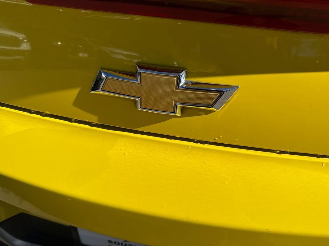 Used 2015 Chevrolet Camaro SS RWD image 13