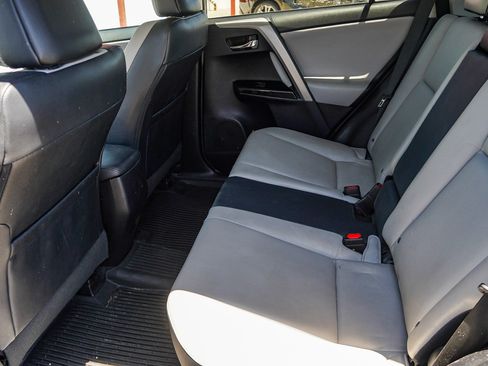 Used 2017 Toyota RAV4 Limited w/ Carpet Mat Package FWD image 20