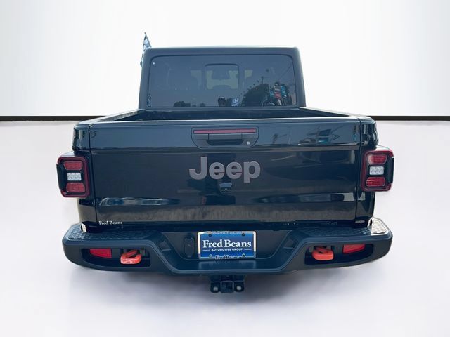 Used 2026 Jeep Gladiator Mojave AWD/4WD image 7