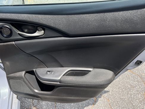 Used 2018 Honda Civic EX image 17