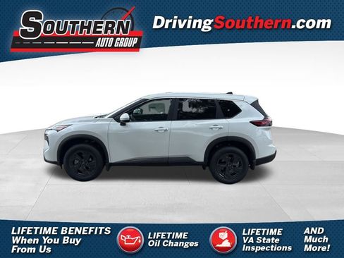 New 2026 Nissan Rogue SV FWD image 1