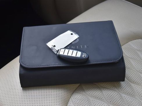 Used 2023 INFINITI QX80 Sensory w/ Cargo Package image 43