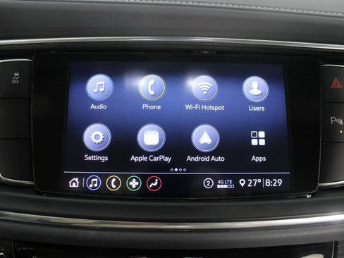 Used 2021 Buick Enclave Essence w/ LPO, Luxury Package image 4