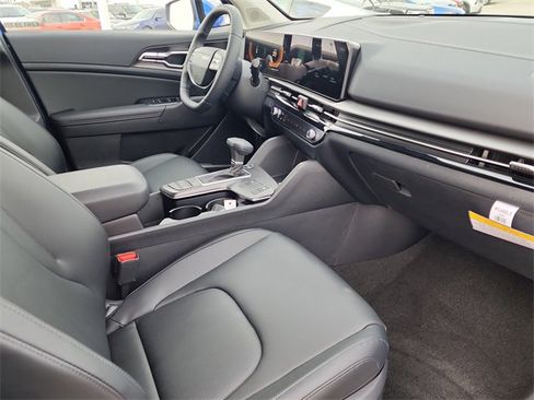 New 2026 Kia Sportage EX image 16