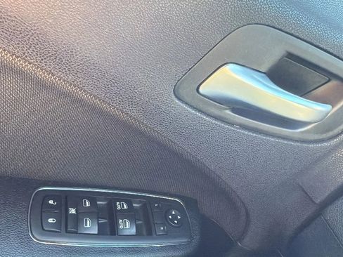 Used 2017 Dodge Charger SE image 21