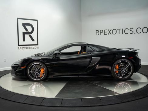 Used 2019 McLaren 570S Spider image 8