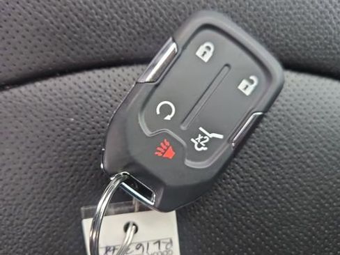 Used 2024 GMC Terrain SLT w/ LPO, Floor Liner Package AWD/4WD image 28