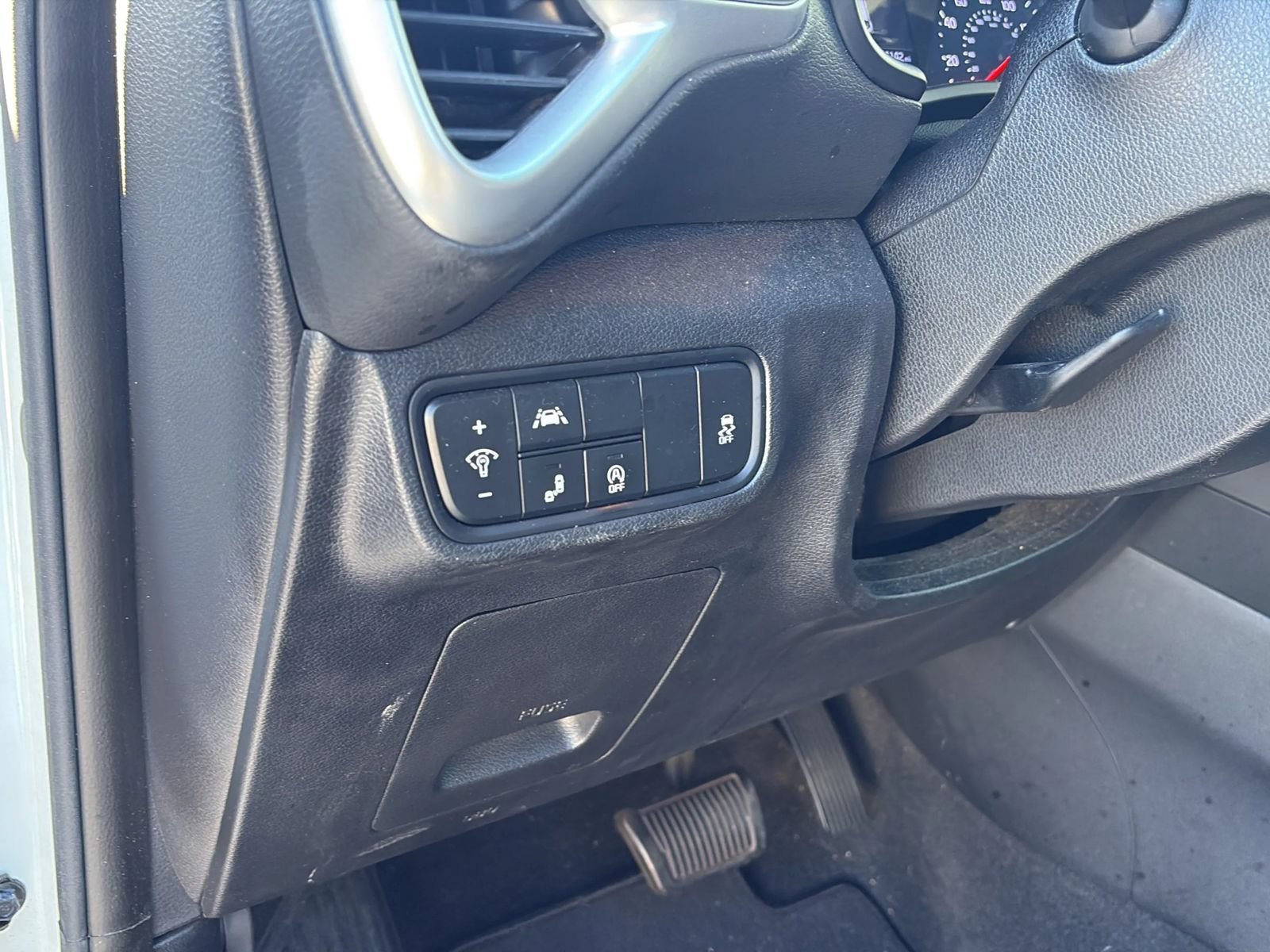 Used 2020 Kia Soul S FWD image 25