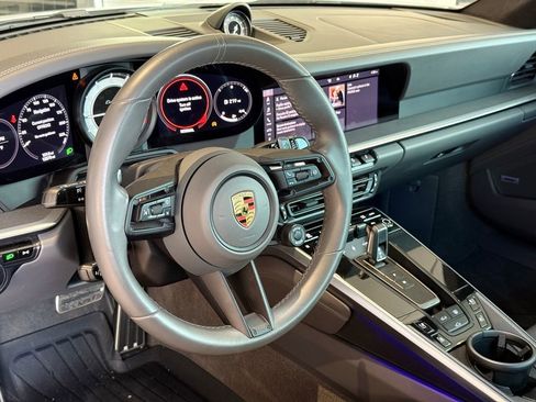 Certified 2021 Porsche 911 Turbo AWD/4WD image 4