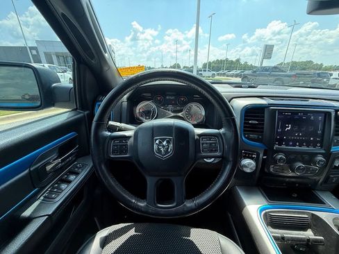 Used 2018 RAM 1500 Sport w/ Hydro Blue Sport Package RWD image 7