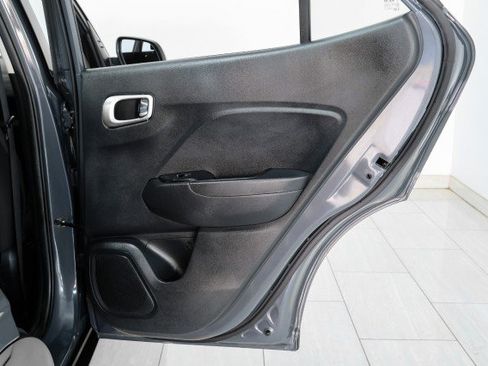 Used 2024 Hyundai Venue SEL FWD image 42