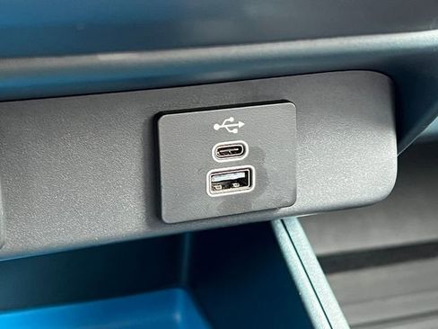 New 2025 Ford Maverick XLT w/ XLT Luxury Package image 33